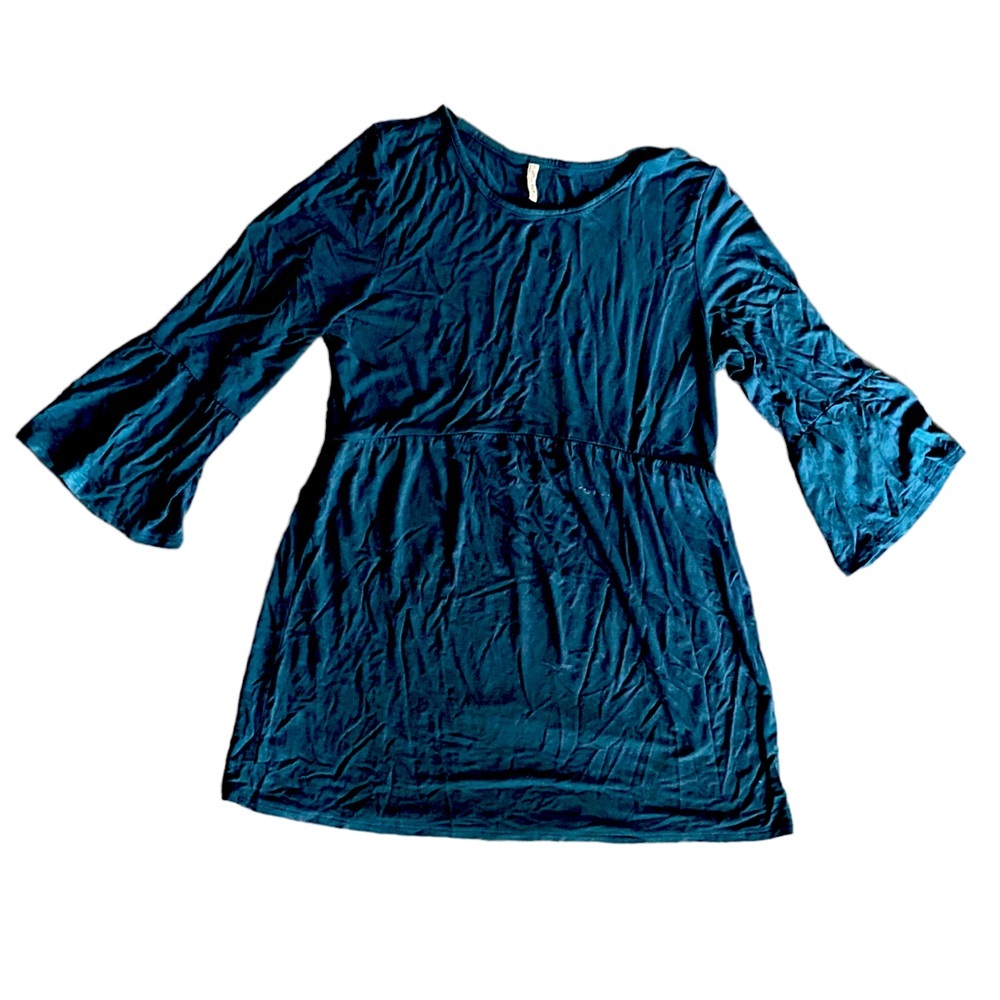 {Mother Bee} Maternity 3/4 Bell Sleeve Top
